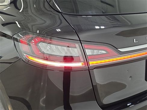 Used 2023 Lincoln Nautilus Reserve w/ Equipment Group 201A image 31