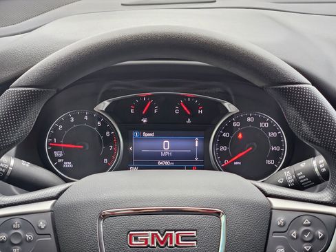 Used 2022 GMC Acadia SLE FWD image 17