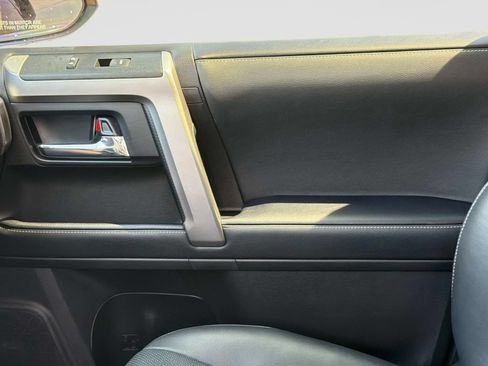 Used 2024 Toyota 4Runner Limited AWD/4WD image 24