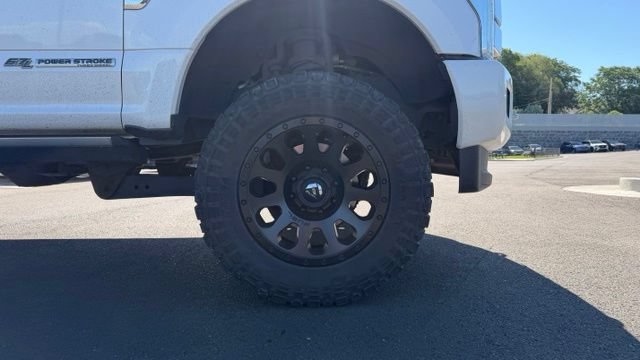 Used 2019 Ford F350 Platinum w/ Platinum Ultimate Package AWD/4WD image 12