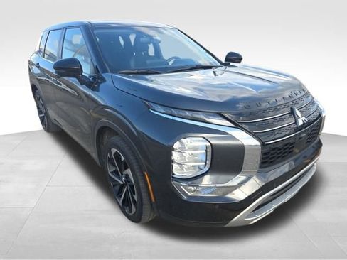 Used 2024 Mitsubishi Outlander FWD image 4