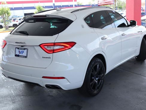 Used 2018 Maserati Levante GranSport AWD/4WD image 5