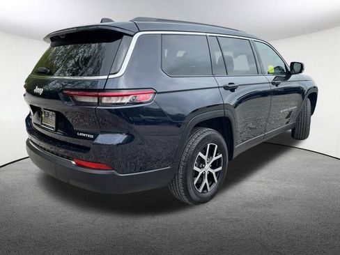 Used 2024 Jeep Grand Cherokee L Limited w/ Luxury Tech Group II AWD/4WD image 17