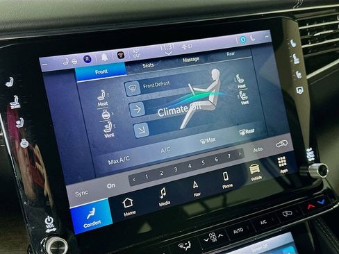 Used 2023 Jeep Grand Wagoneer Base image 28