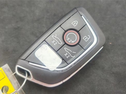 Used 2024 Chevrolet Corvette Stingray Preferred Cpe w/ 2LT RWD image 14