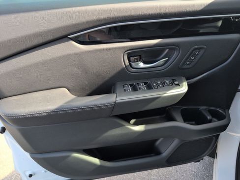 New 2026 Honda Pilot EX-L image 16