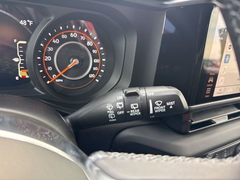 New 2026 Jeep Wrangler Unlimited Sahara AWD/4WD image 15