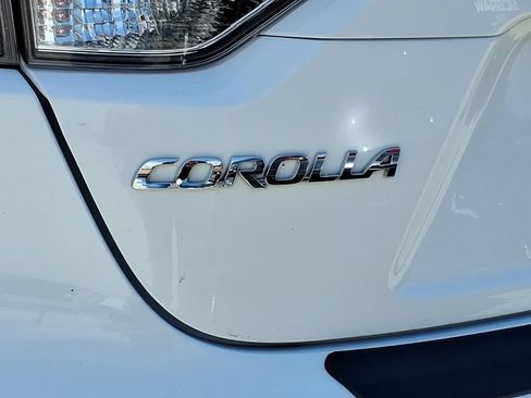 Used 2025 Toyota Corolla LE FWD image 14
