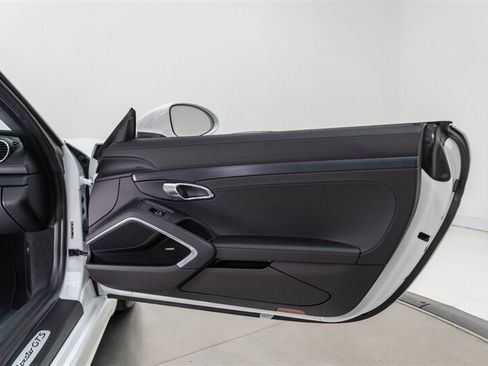 Used 2023 Porsche 718 Boxster GTS RWD image 57