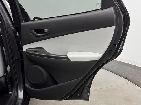 Used 2022 Hyundai Kona SEL image 30