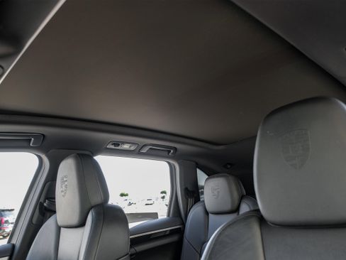 Used 2014 Porsche Cayenne image 4