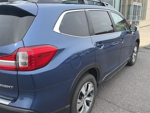 Used 2021 Subaru Ascent Premium w/ Convenience Package AWD/4WD image 4