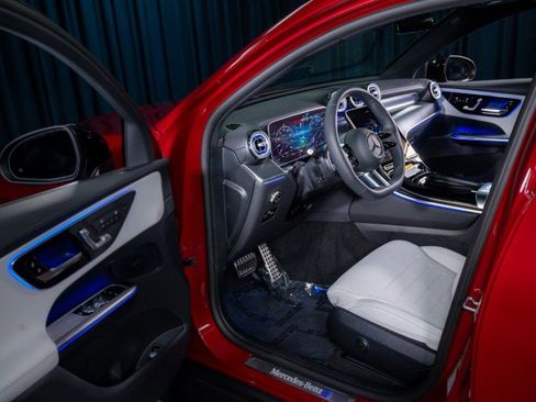 New 2025 Mercedes-Benz GLC 300 4MATIC image 10