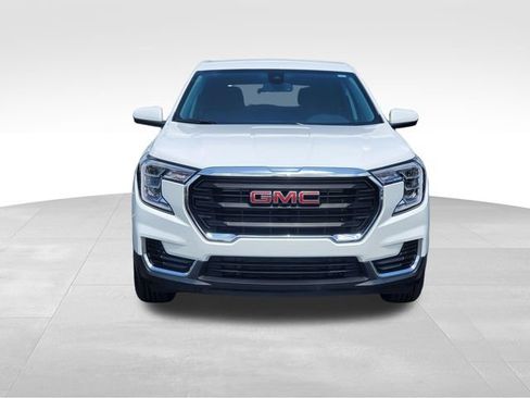 Used 2023 GMC Terrain SLE FWD image 8
