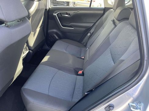 Used 2025 Toyota RAV4 XLE image 23