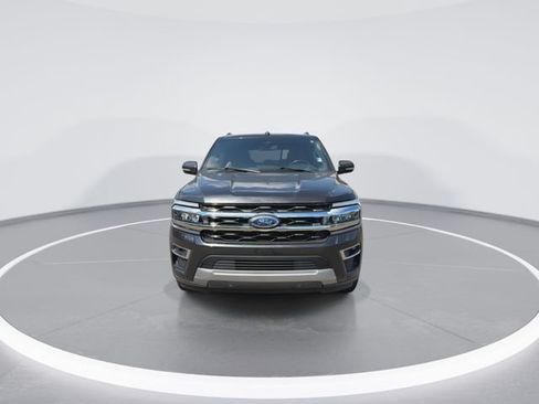 Used 2024 Ford Expedition Max Limited RWD image 3
