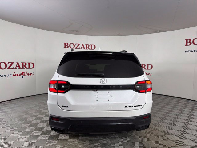 Used 2026 Honda Pilot Black Edition image 12