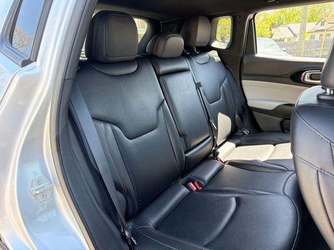 Used 2024 Jeep Compass Limited AWD/4WD image 21