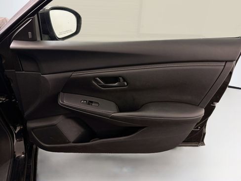 Used 2024 Nissan Sentra S FWD image 32