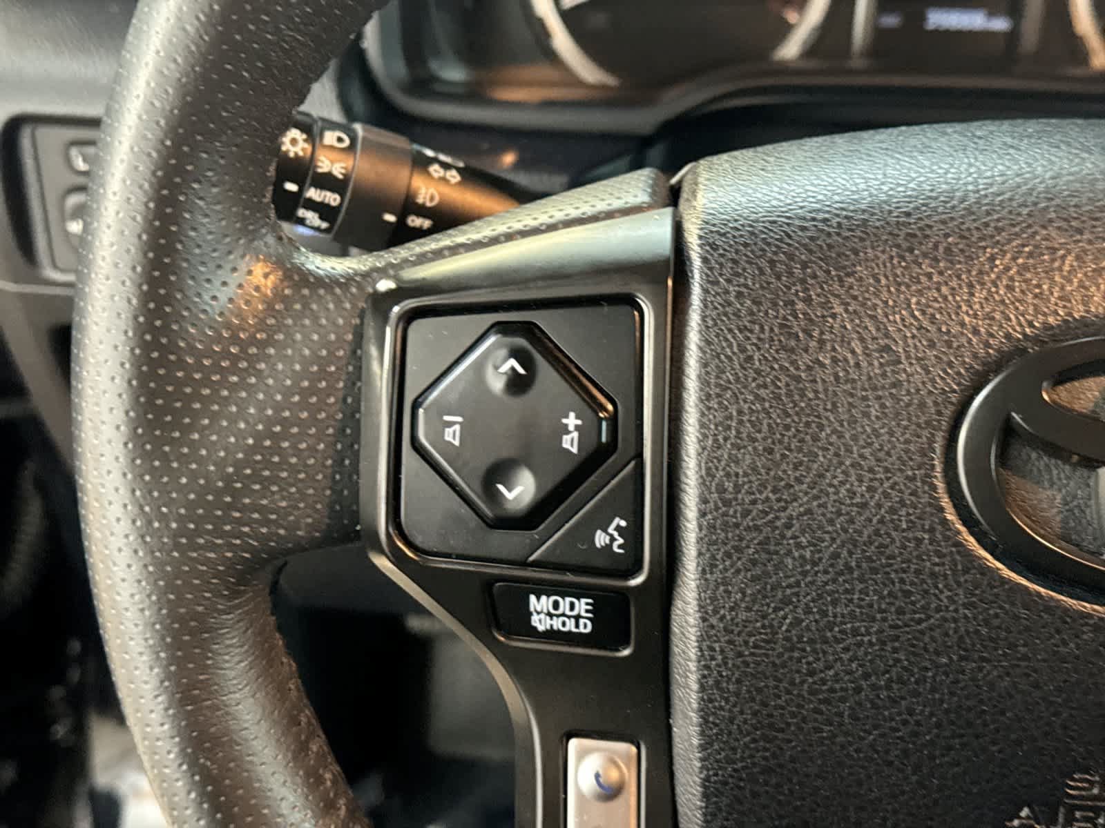 Used 2021 Toyota 4Runner Limited AWD/4WD image 29