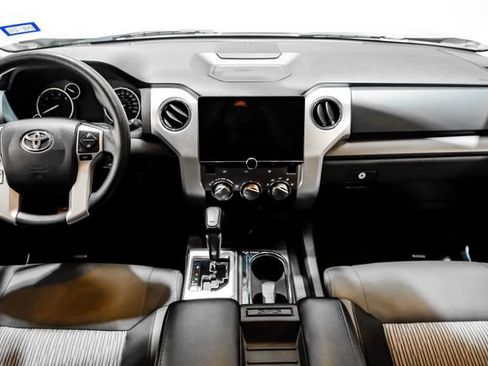 Used 2016 Toyota Tundra SR5 w/ SR5 Upgrade Package RWD image 15