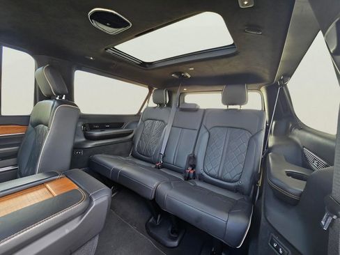 Used 2024 Jeep Grand Wagoneer L Series III AWD/4WD image 43