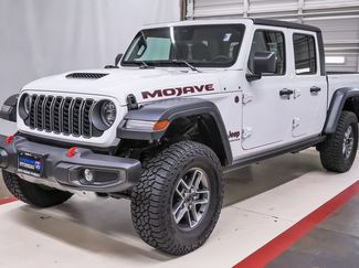 Used 2026 Jeep Gladiator Mojave AWD/4WD video 1