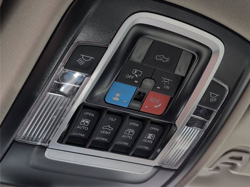 New 2026 RAM 1500 Laramie AWD/4WD image 23