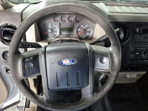 Used 2010 Ford F250 XL AWD/4WD image 11