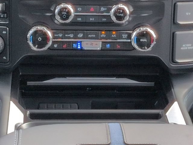 New 2026 Ford F350 Platinum w/ FX4 Off-Road Package AWD/4WD image 19