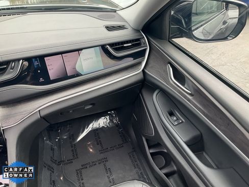 Used 2022 Jeep Grand Cherokee Limited 4xe image 60