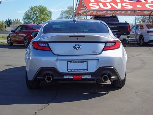 Certified 2023 Toyota GR86 image 10