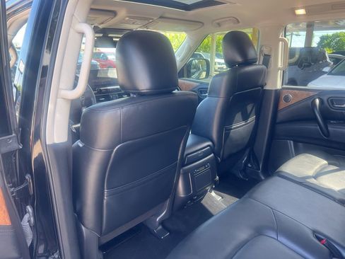 Used 2023 Nissan Armada SL w/ Cargo Package AWD/4WD image 10