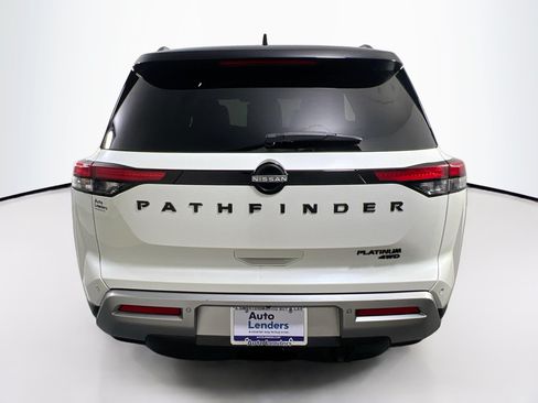 Used 2023 Nissan Pathfinder Platinum AWD/4WD image 6