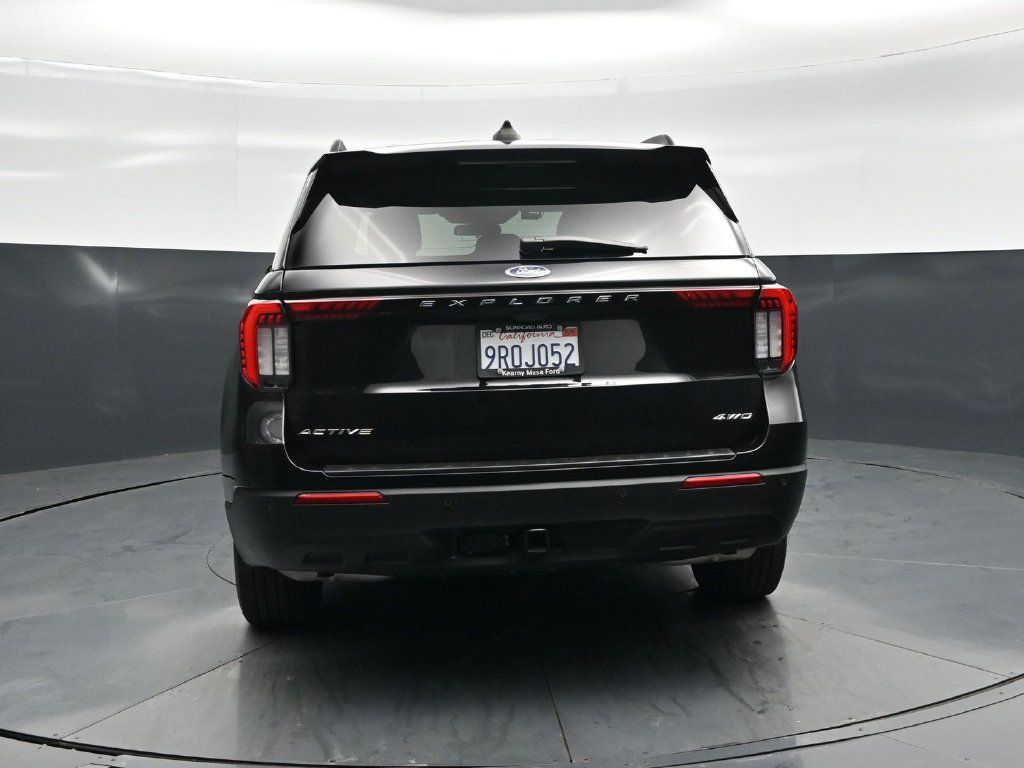 Certified 2025 Ford Explorer Active AWD/4WD image 31