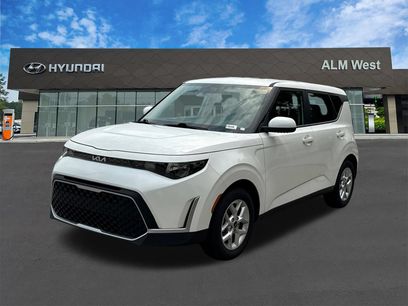 Used 2025 Kia Soul LX w/ LX Technology Package