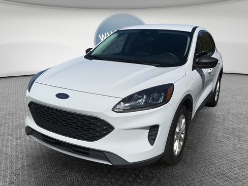 Used 2022 Ford Escape SE FWD image 8