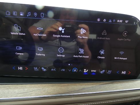 New 2026 Chevrolet Suburban High Country image 24