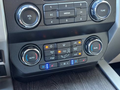 Used 2021 Ford F450 Lariat w/ Lariat Ultimate Package AWD/4WD image 22
