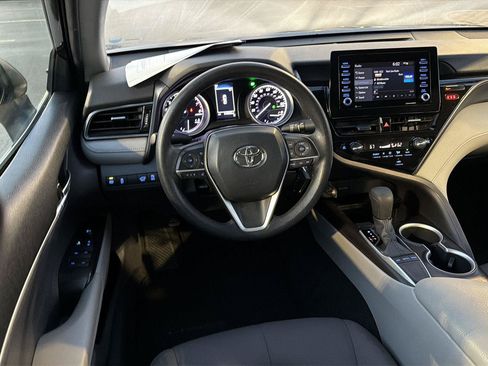 Certified 2022 Toyota Camry LE FWD image 18