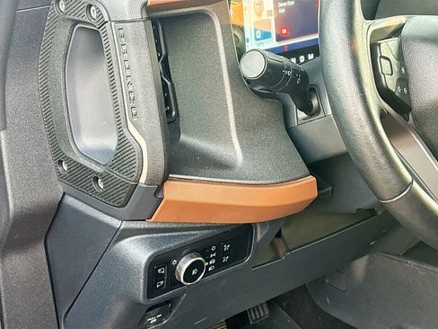 Used 2024 Ford Bronco Outer Banks AWD/4WD image 10
