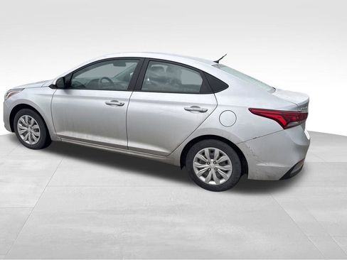 Used 2022 Hyundai Accent SE image 14