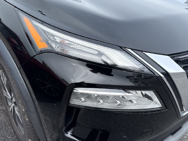 Used 2021 Nissan Rogue SV w/ Premium Package AWD/4WD image 13