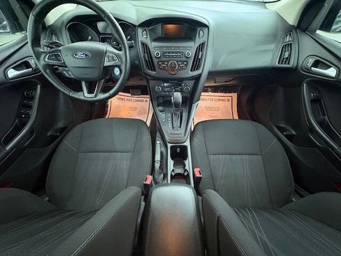 Used 2018 Ford Focus SE w/ Cold Weather Package image 18