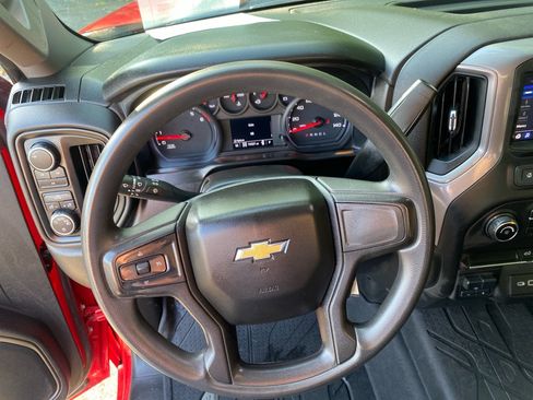 Used 2021 Chevrolet Silverado 2500 Custom w/ Custom Convenience Package AWD/4WD image 12