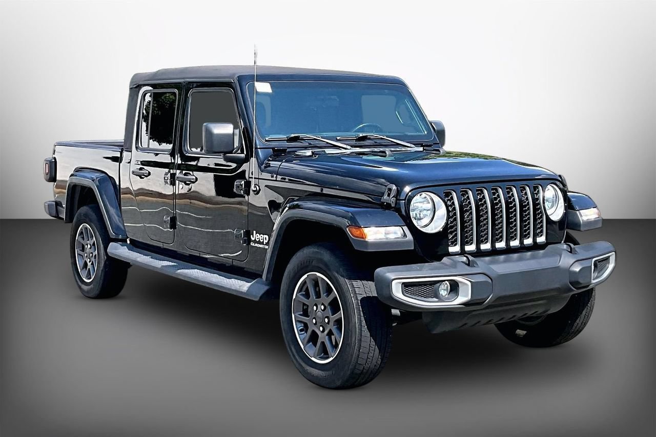 Certified 2020 Jeep Gladiator Overland w/ Trailer Tow Package AWD/4WD image 1