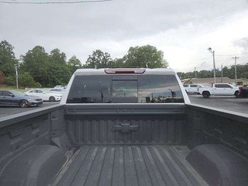 Used 2022 Chevrolet Silverado 1500 LTZ AWD/4WD image 10