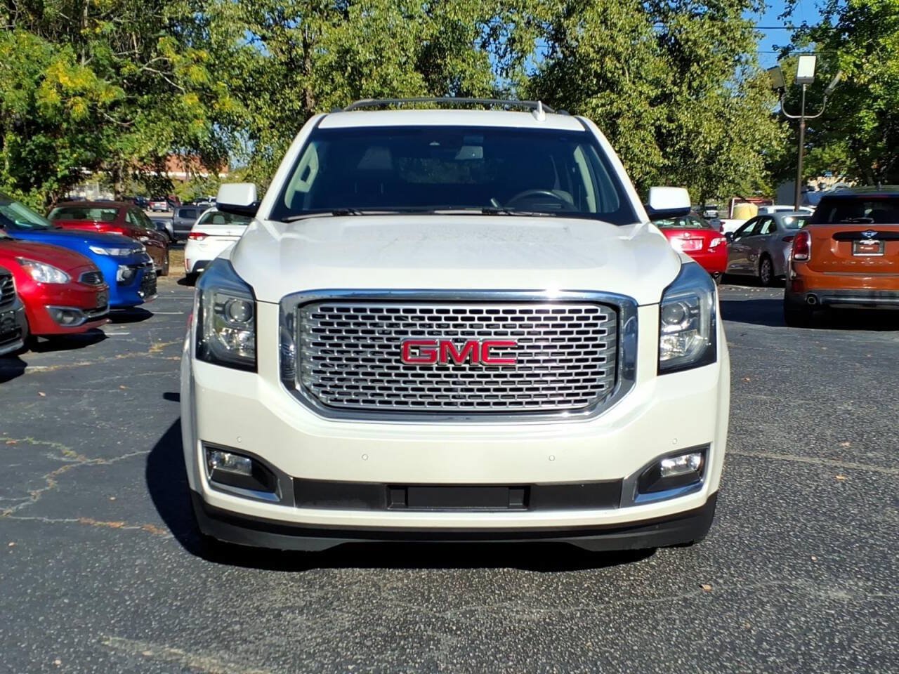 Used 2017 GMC Yukon Denali w/ Open Road Package AWD/4WD image 8