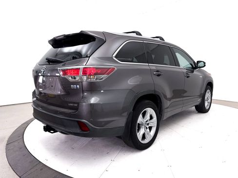Used 2016 Toyota Highlander Limited AWD/4WD image 18