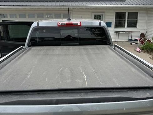 Used 2023 GMC Canyon Denali AWD/4WD image 13